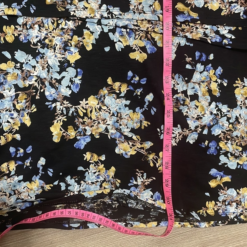 J Jill Black Blue Floral Overlay Tunic - Picture 7 of 10